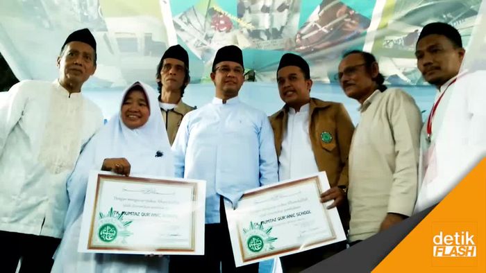 Anies Teringat Sang Ibu di Hari Ulang Tahunnya