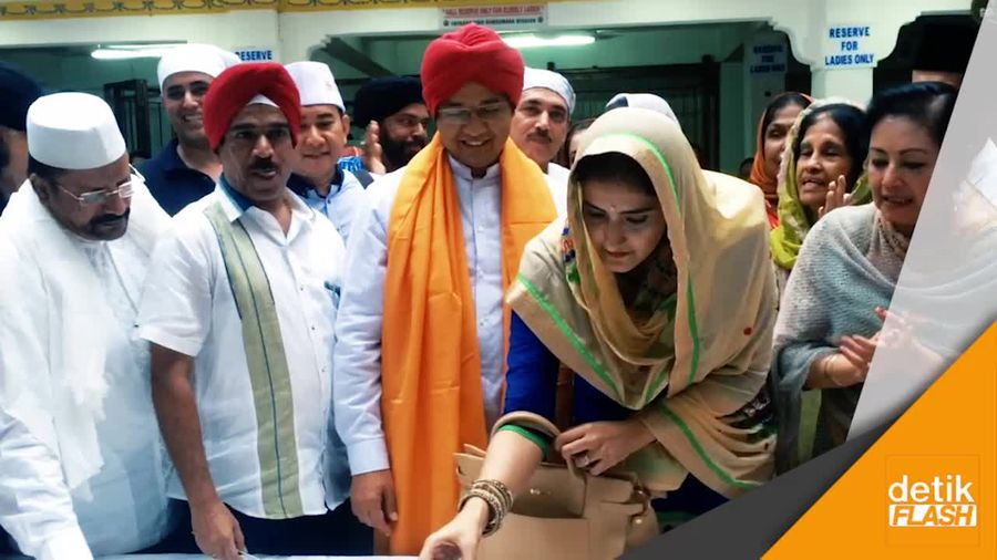Ulang Tahun, Anies Dapat Surprise dari Warga Hindu