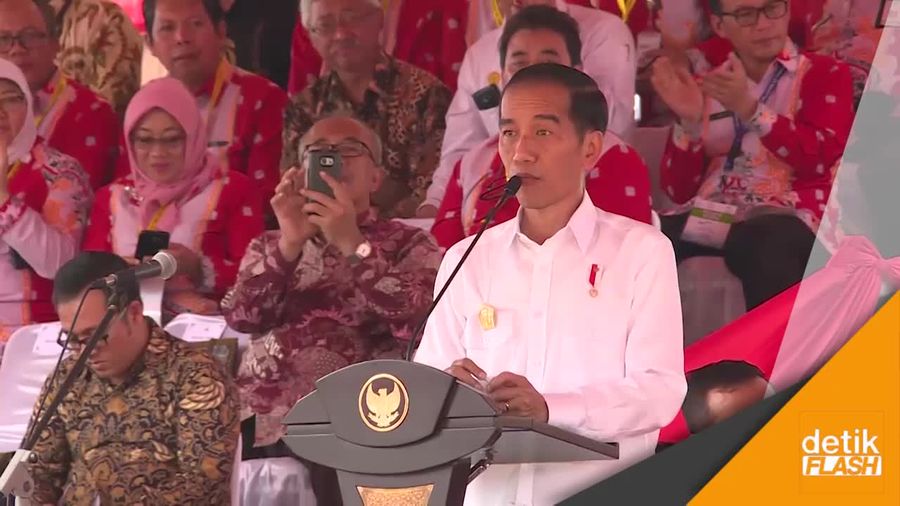 Jokowi Dialog Soal Jagung dengan Petani Berhadiah Sepeda