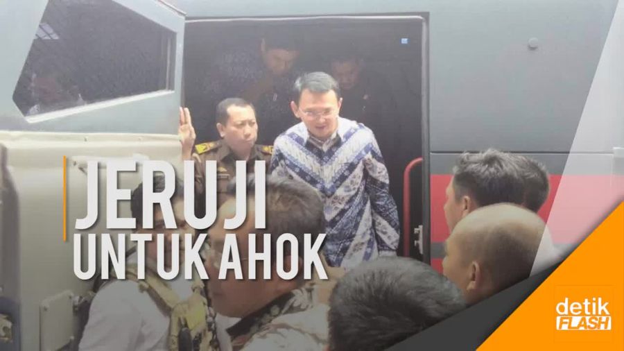Diantar Barakuda, Ahok Tiba di Rutan Cipinang