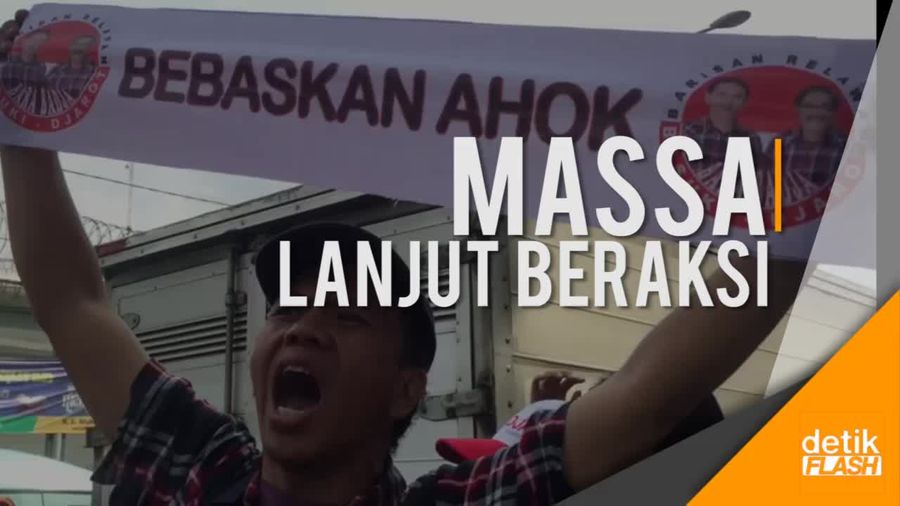 Rutan Cipinang Riuh oleh Massa Pendukung Ahok