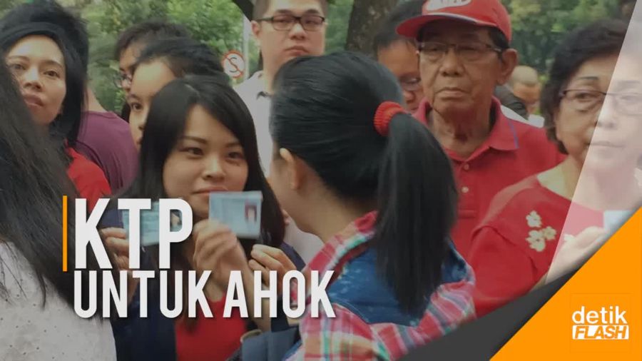 Aksi Pengumpulan Tanda Tangan di Depan Balkot