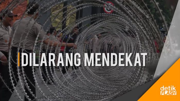 Mako Brimob Dikawat Berduri, Warga Malah Selfie