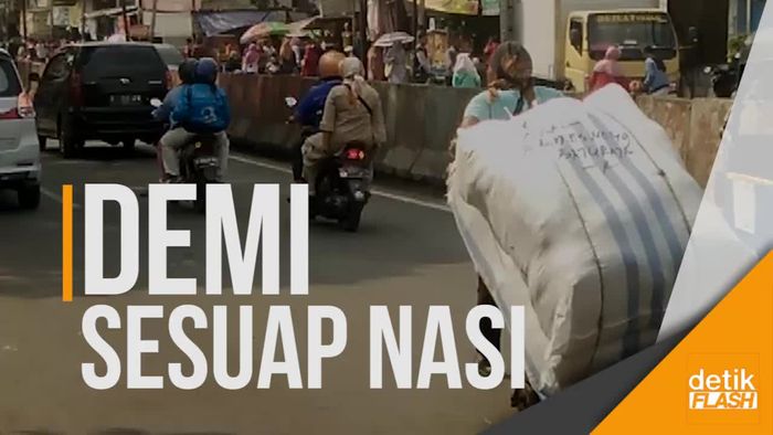 Bandel! Ini Alasan PKL Tanah Abang Jualan di Jalan