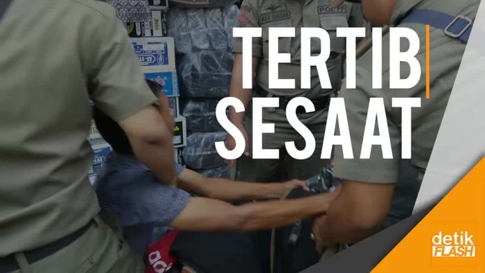Kapan Pedagang di Kawasan Tanah Abang Mau Tertib?