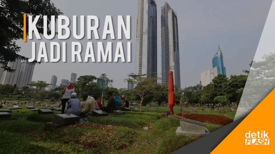 Pemakaman Umum Mulai Ramai Didatangi Peziarah