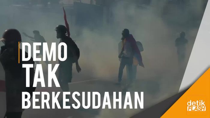 Perlawanan Kelompok Anti-pemerintah Semakin Gigih 