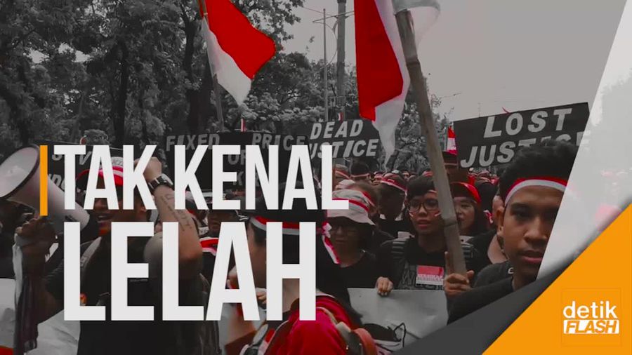 Relawan Ahok Gelar Aksi di Balai Kota
