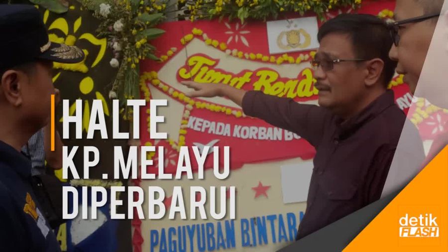 Djarot Minta Pembaruan di Halte Transjakarta Kampung Melayu