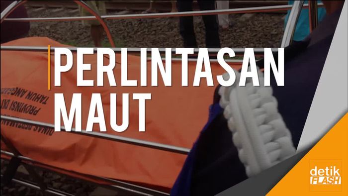 Tertabrak Kereta di Duren Sawit, Nenek Ini Terpental 10 Meter