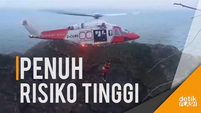 Video Dramatis Penyelamatan 3 ABG di Tebing Curam