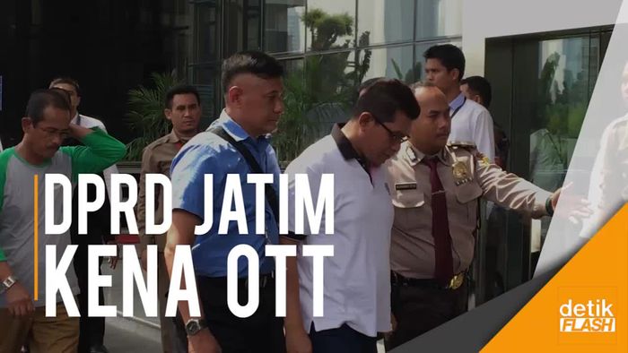6 Orang Kena OTT DPRD Jatim Digiring ke Gedung KPK