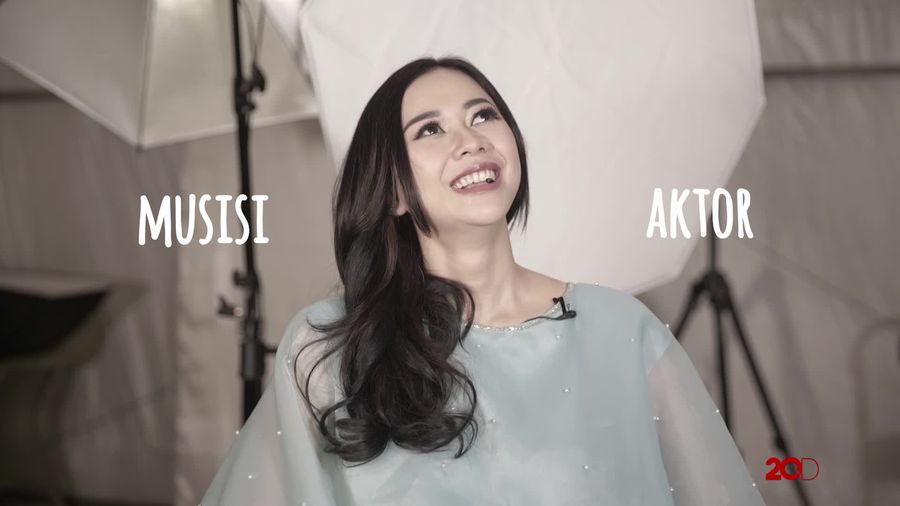 Aura Kasih Lebih Pilih Diputusin. Apa Alasannya?