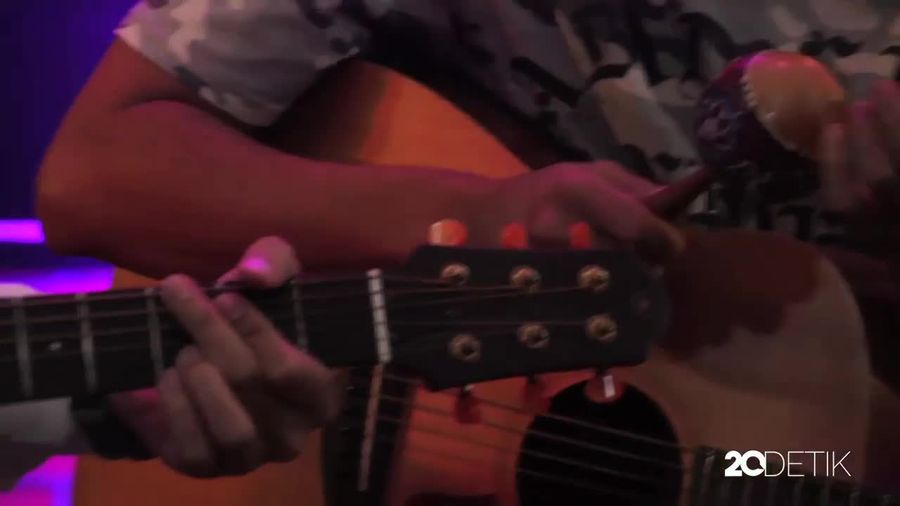 Penampilan Lyla Cover Lagu Ku Gadaikan Cinta