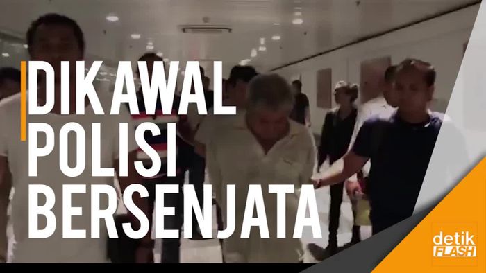 Momen Kedatangan Lima Penyelundup Sabu 1 Ton di Bandara Soetta