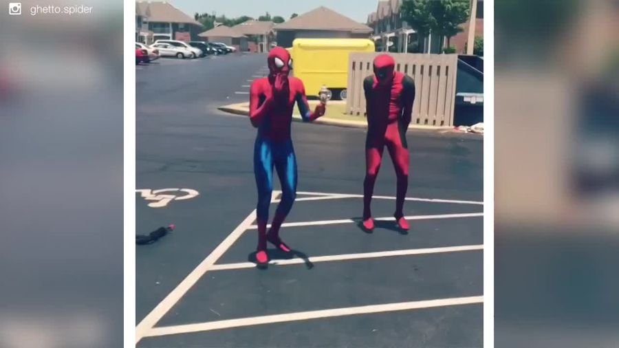 Swag! Saat Spider-Man dan Deadpool Joget Bareng