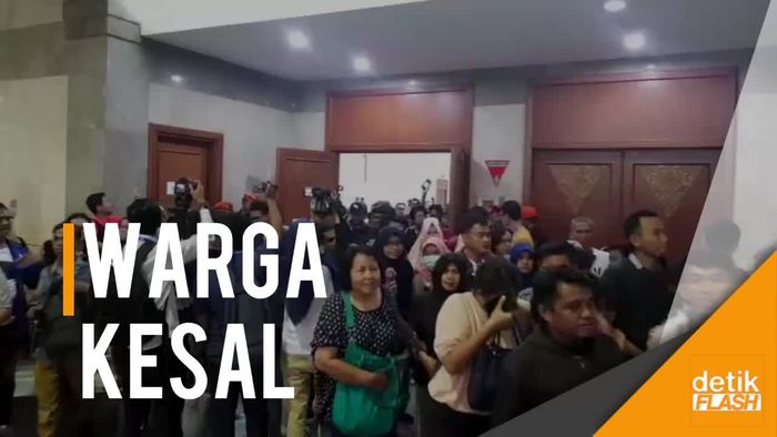 Saat Menteri Rini dan Dirut KAI Dikomplain Warga di Travel Fair