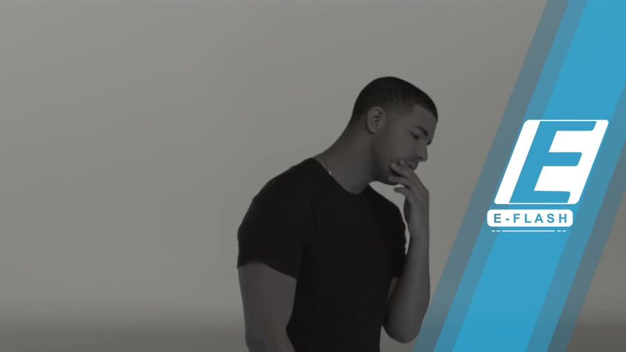 Drake Pacari Ibu Mantan Kekasihnya?