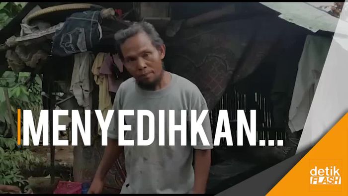 Sekeluarga di Serang Huni Bekas Kandang Kambing