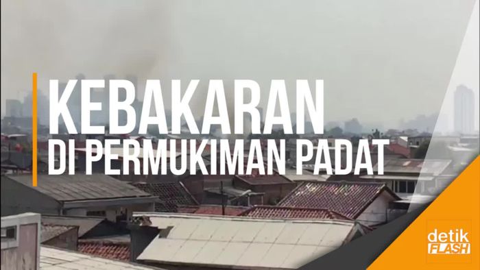 Sebuah Rumah di Matraman Terbakar, 9 Mobil Damkar Merapat