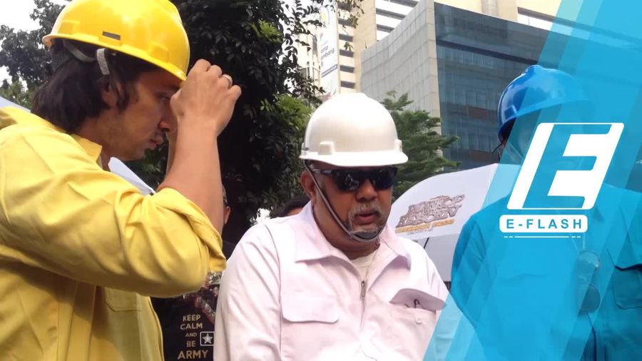 Serunya Cast Warkop DKI Reborn 2 Bagi Kopi Gratis Saat CFD