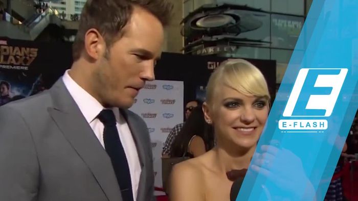Chris Pratt Kepergok Naik Jet dengan Wanita Misterius