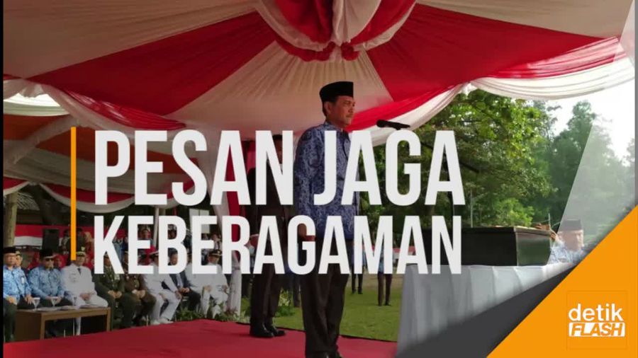 Menko Luhut Pimpin Upacara Kemerdekaan di Kepulauan Seribu