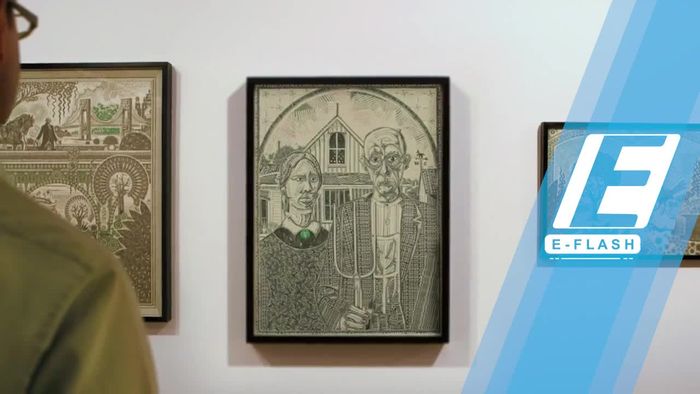 Seniman Ini Gunting-gunting Uang untuk Bikin Kolase