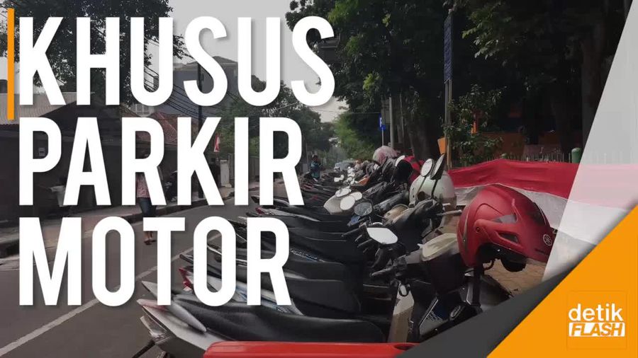 Mengintip Kantong-kantong Parkir Motor di Jl Sudirman