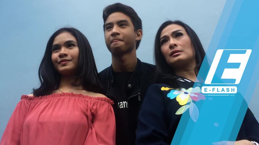 Iis Dahlia Bebaskan Anak Berkarier