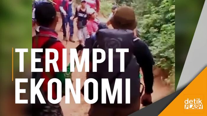 Polisi Bekuk Pelaku Pemalakan Para Pendaki di Gunung Guntur