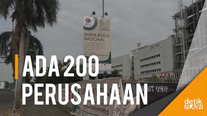 Hari Pertama, Jobfair Kemayoran Diserbu Ratusan Pencari Kerja
