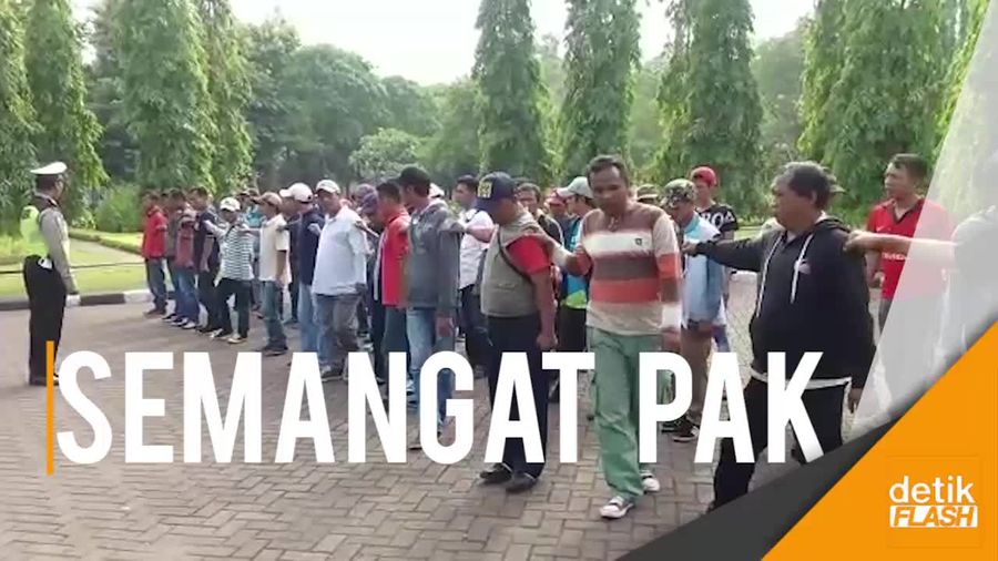 Lucunya Supeltas Saat Dilatih Baris di Jakbar