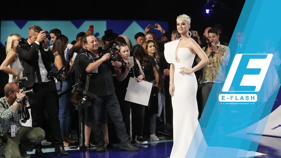Melihat Penampilan Para Musisi di MTV VMA 2017
