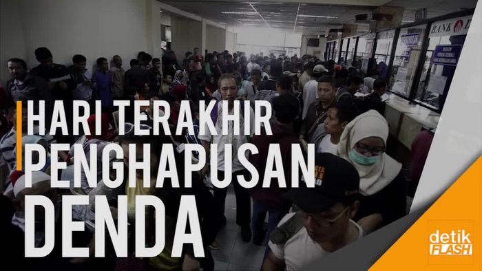 Antrean di Kantor Samsat Jaktim Mengular, Warga Ngedeprok