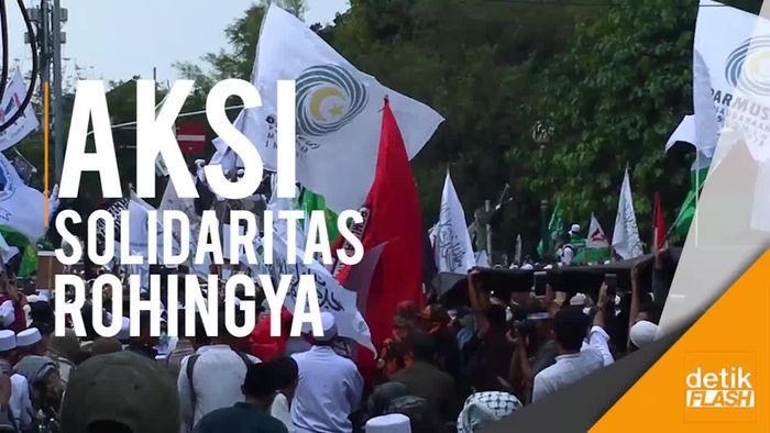 Melihat Keseruan Aksi Demo di Kedubes Myamar