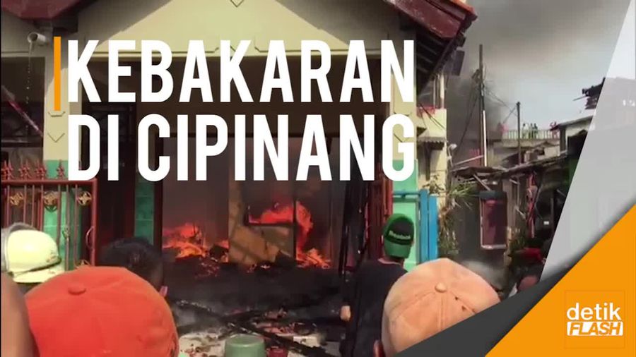 Kebakaran Puluhan Rumah di Komplek Polri Cipinang
