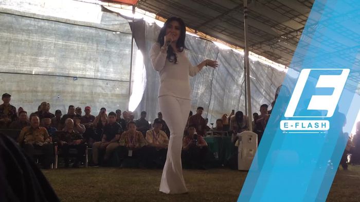 Syahrini Kasih Semangat ke Calon Mahasiswa Satu Almamater 