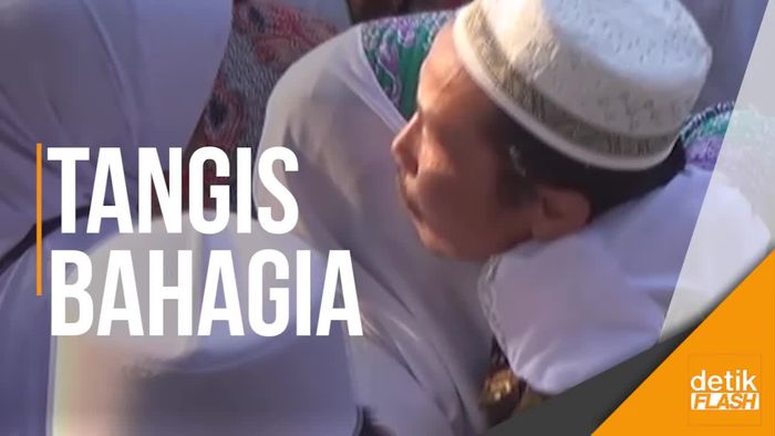 Penuh Haru, Saat Jemaah Haji Bertemu Keluarganya Lagi