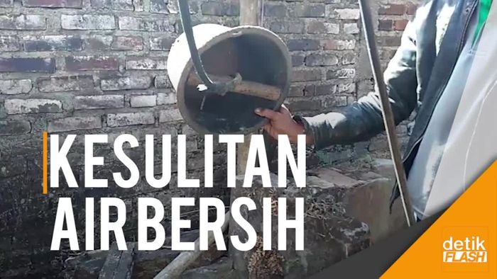 Musim Kemarau, Warga Garut Manfaatkan Kolam Ikan