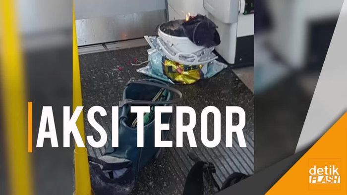 Sebuah Ember Meledak dalam Kereta di London