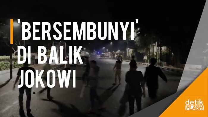 Gebuk PKI ala Jokowi Bergema Saat Kericuhan di LBH Jakarta
