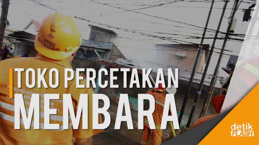 Api Bakar Toko Percetakan di Cawang
