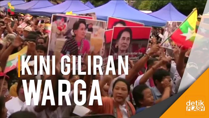 Suu Kyi Muncul ke Publik, Apa Kata Warga Yangon?