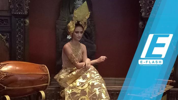 Diana Putri Boyong Srikandi di LA Fashion Week