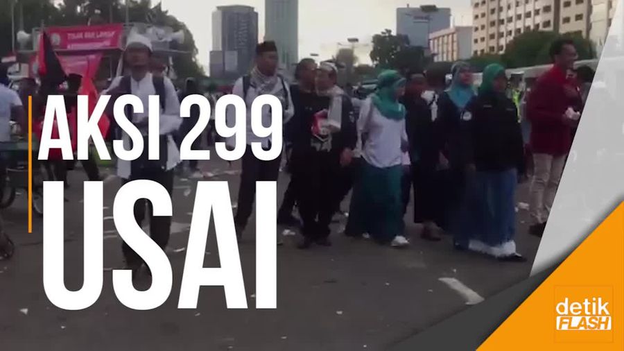 Massa Aksi 299 Bubar, Lalu Lintas Kembali Normal