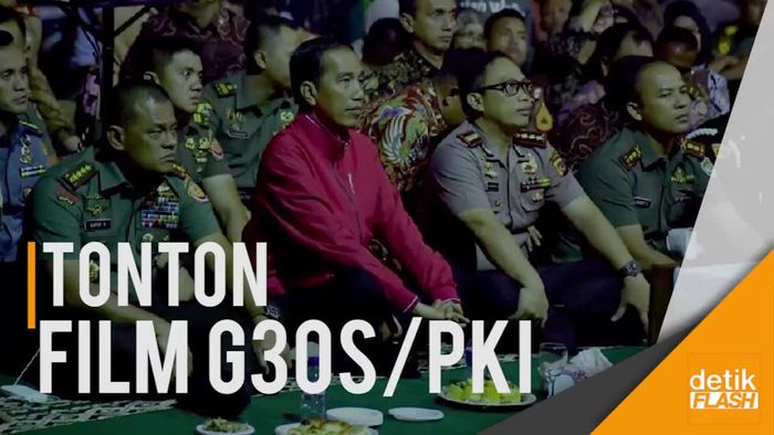 Momen Jokowi Nobar Film G30S/PKI di Makorem Bogor