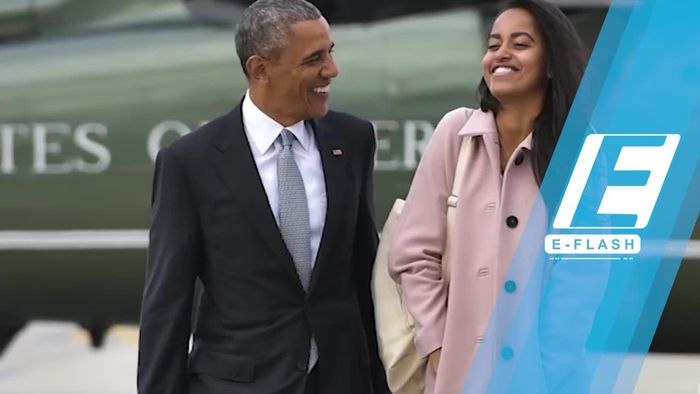 Antar Anak Hari Pertama Masuk Kampus, Obama Nangis 