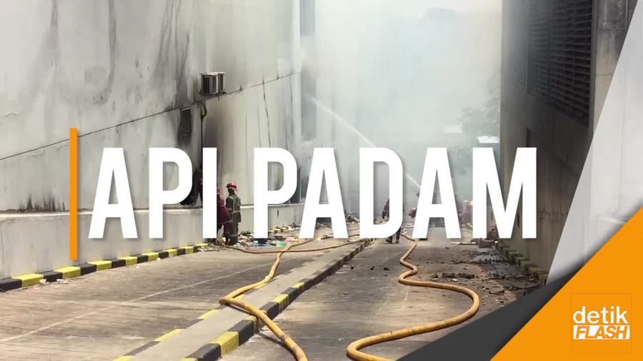 Petugas Lakukan Pendinginan di Apartemen Cinere Bellevue