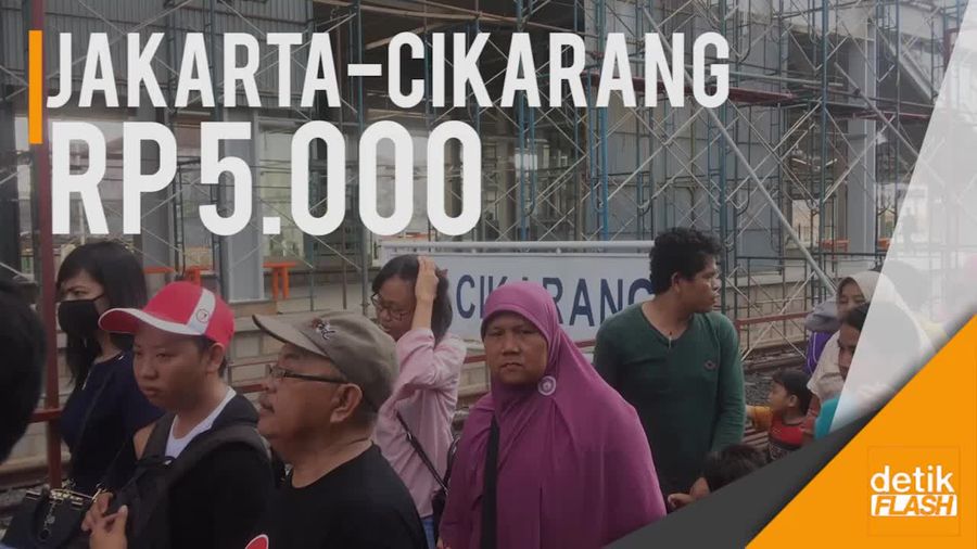 Beroperasinya  KRL Jakarta-Cikarang Disambut Warga
